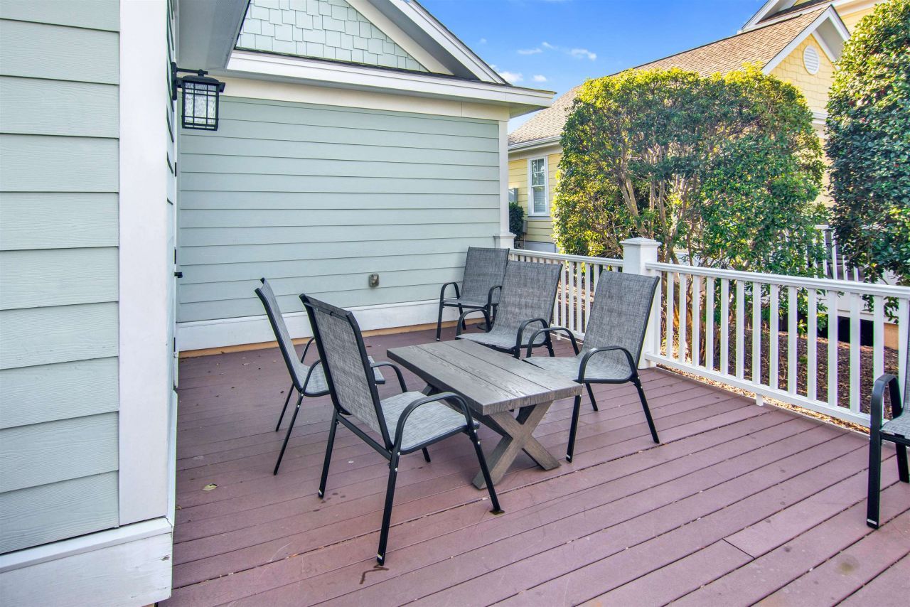 562 Olde Mill Dr. Photo 34