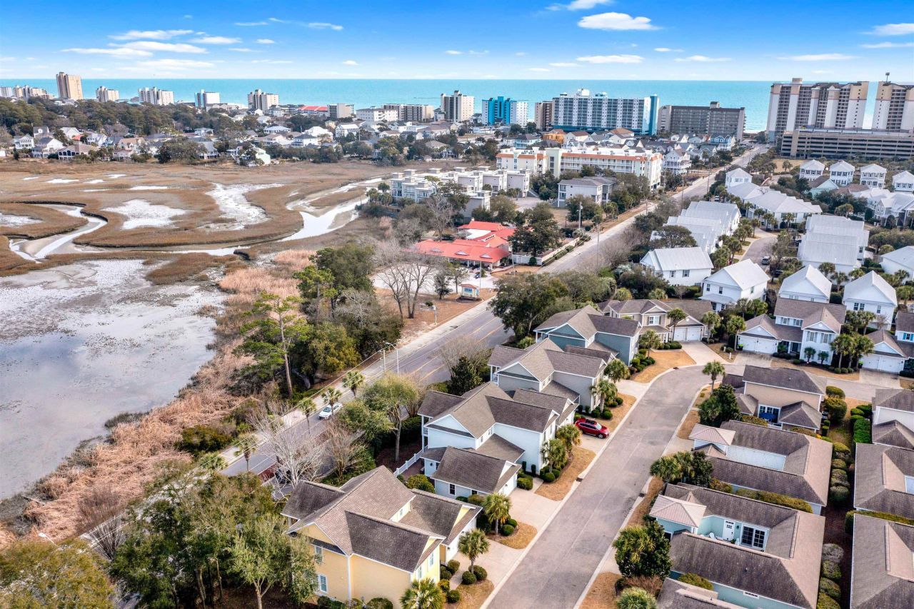 562 Olde Mill Dr. Photo 37