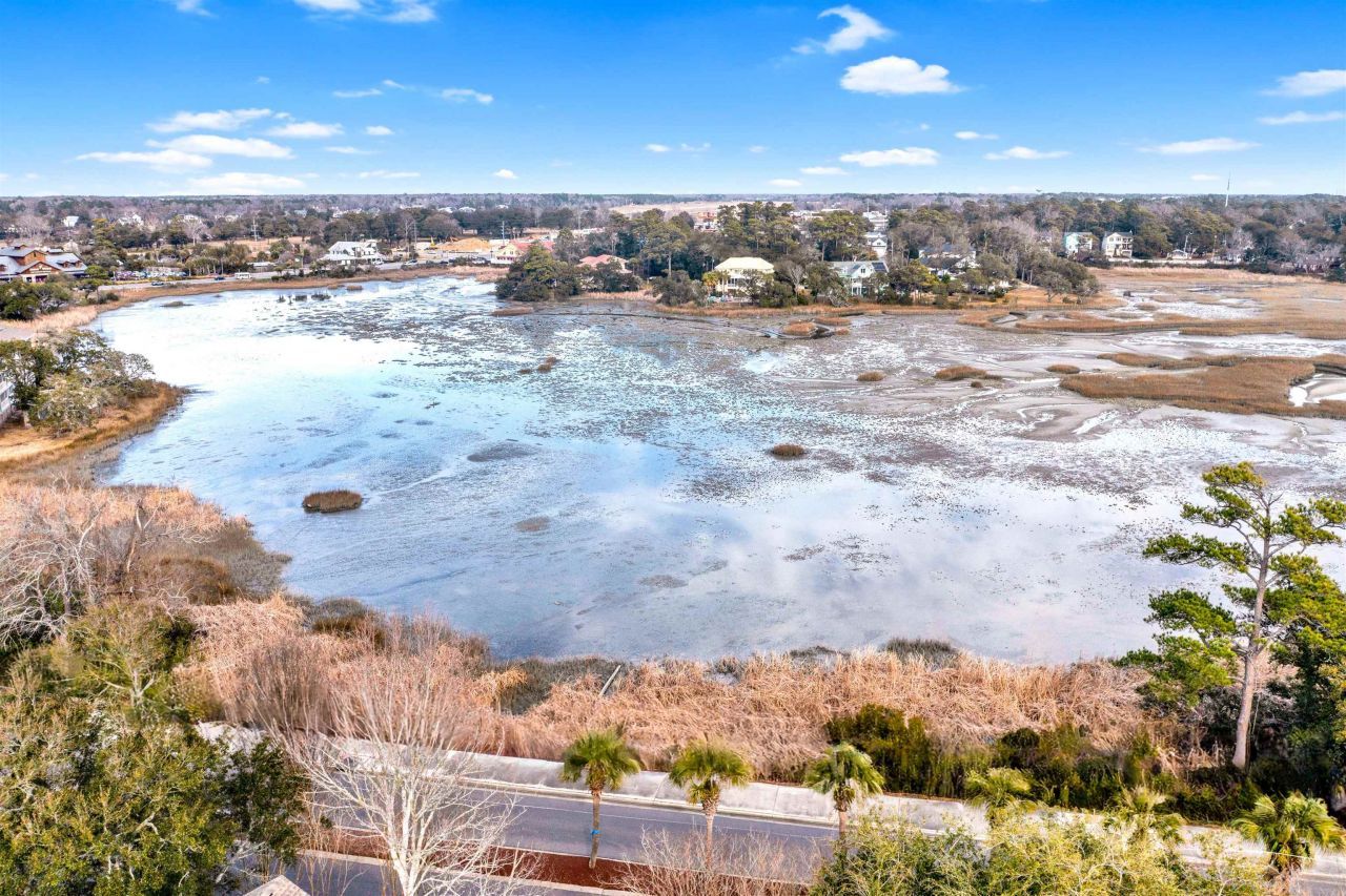 562 Olde Mill Dr. Photo 39