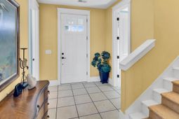 562 Olde Mill Dr. photo 4