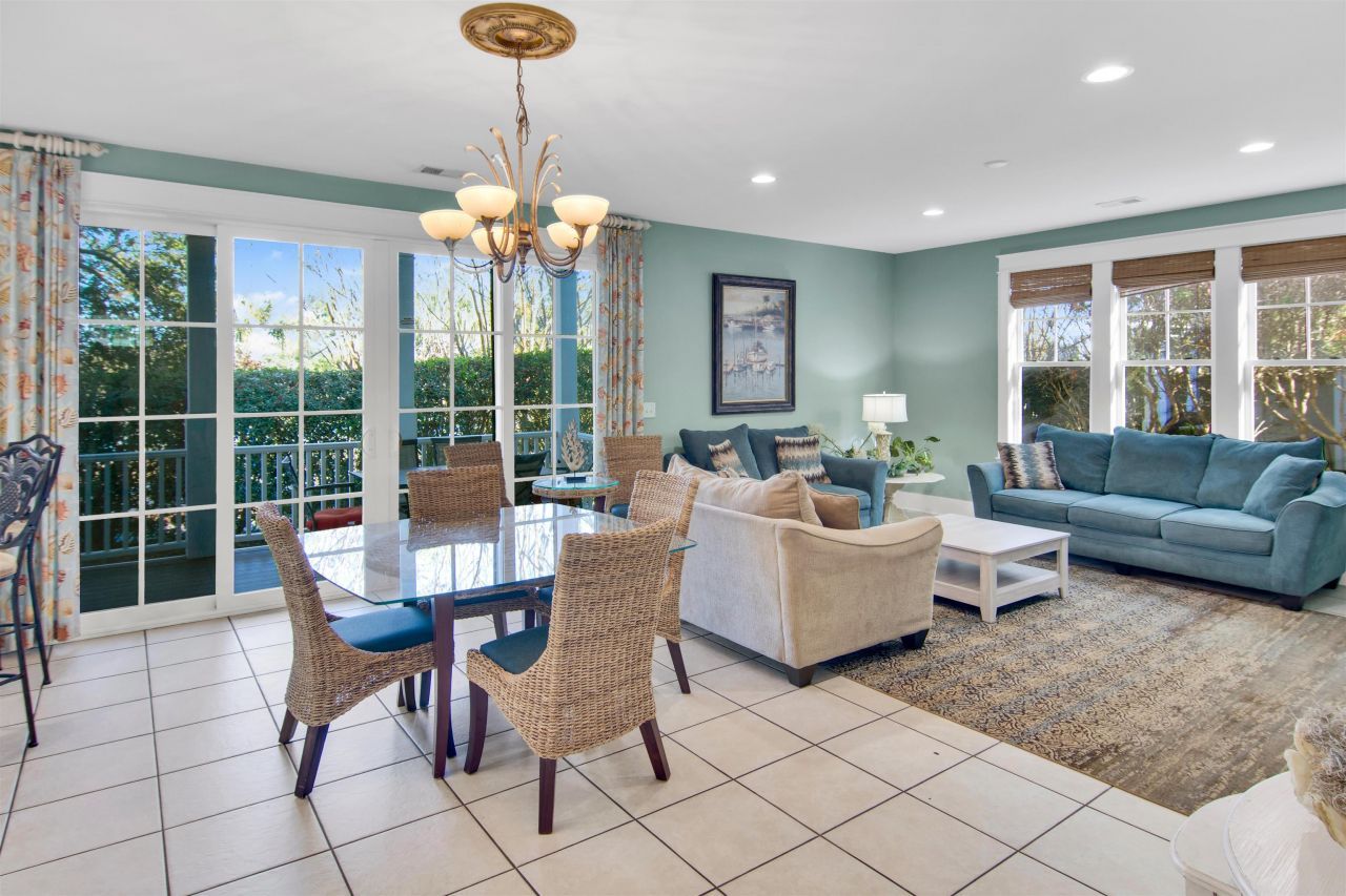 562 Olde Mill Dr. Photo 5