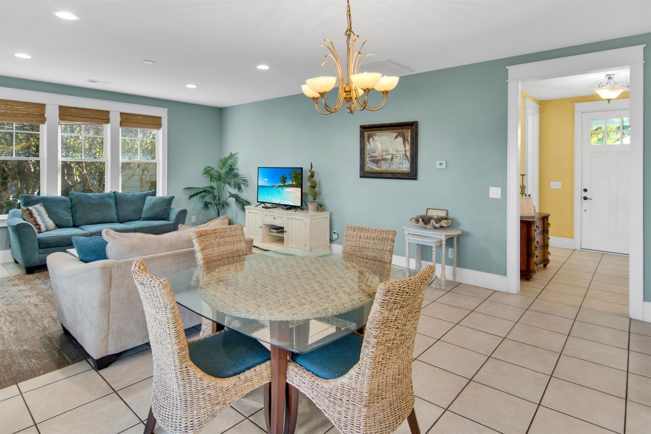 562 Olde Mill Dr. Photo 6