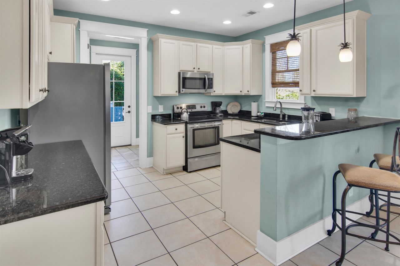 562 Olde Mill Dr. Photo 9