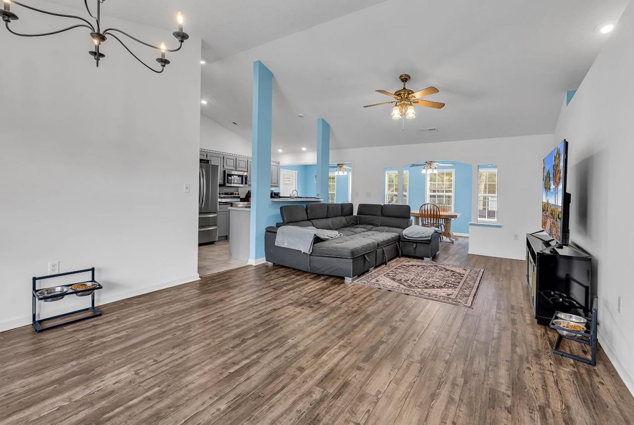 2208 Blair Ct. Photo 10