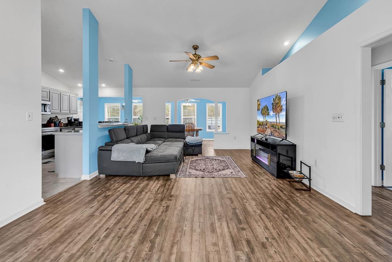 2208 Blair Ct. Photo 11