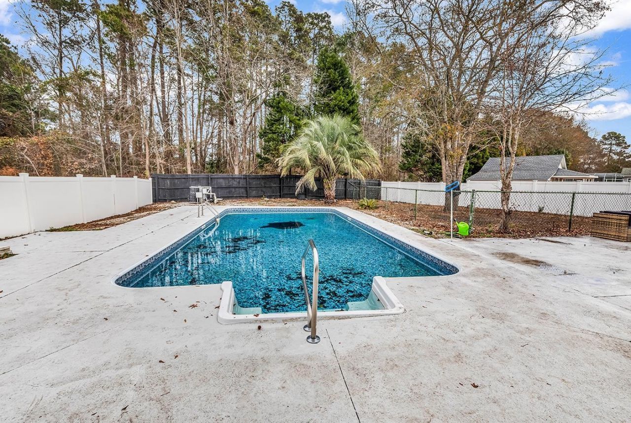 2208 Blair Ct. Photo 34