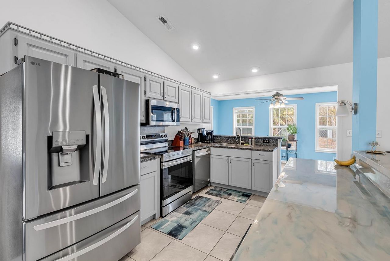 2208 Blair Ct. Photo 4