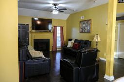 351 Knotts Circle  photo 4