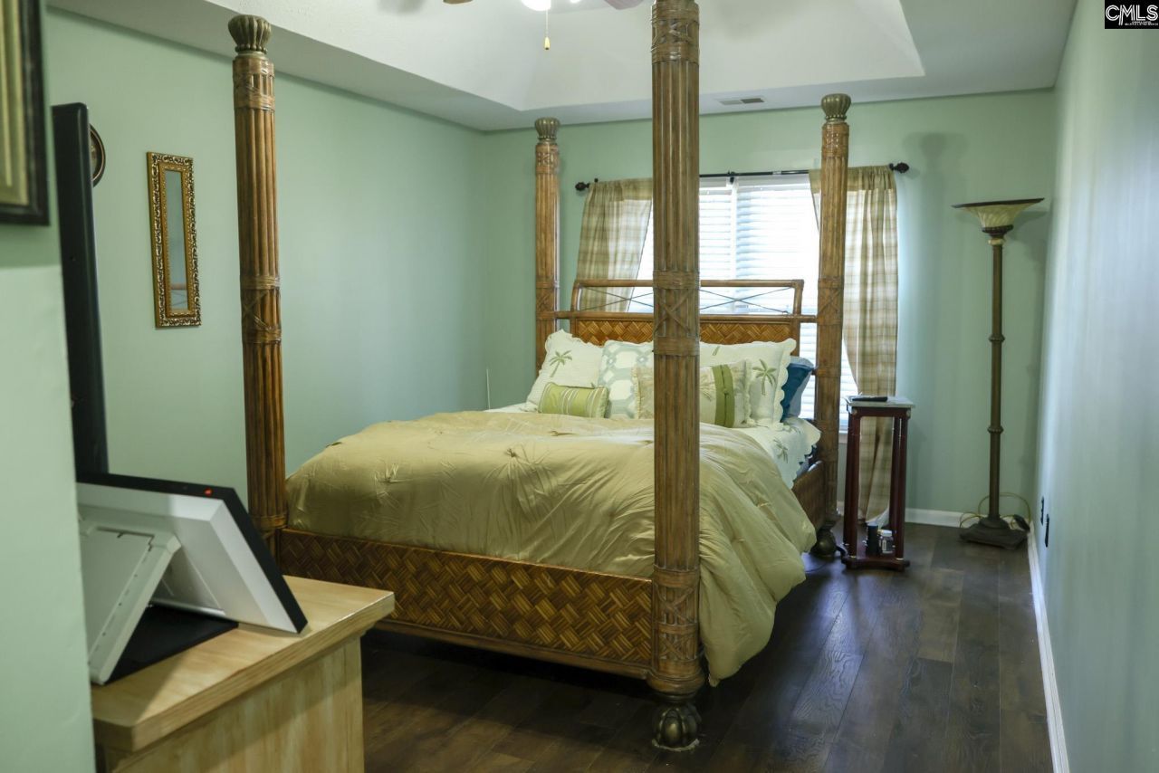 351 Knotts Circle  Photo 7