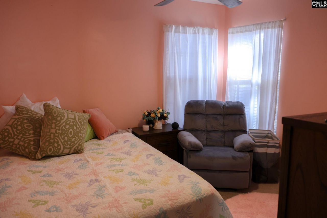 351 Knotts Circle  Photo 8