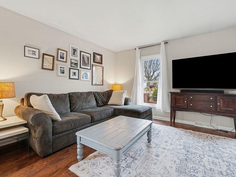 749 Meadow View Drive, Villa Hills, KY 41017 Photo 4