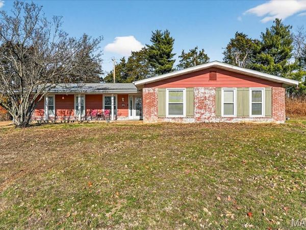 107 Little Hill Court, Ballwin, MO 63011