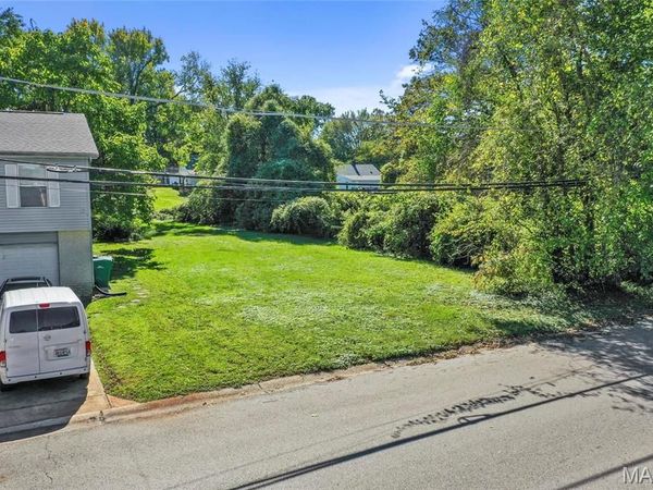 112 W Thornton Avenue, St Louis, MO 63119