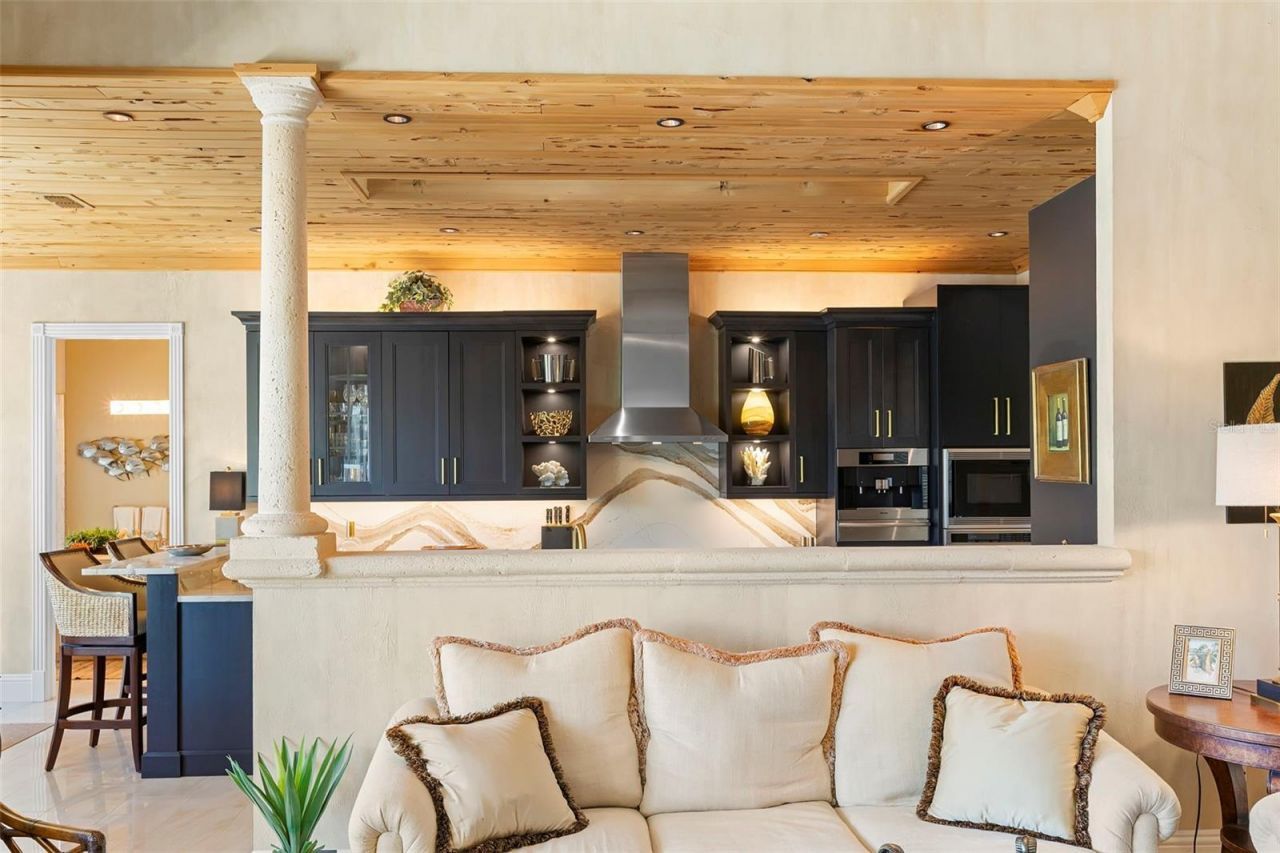 967 Landmark Circle S, Tierra Verde, FL 33715 Photo