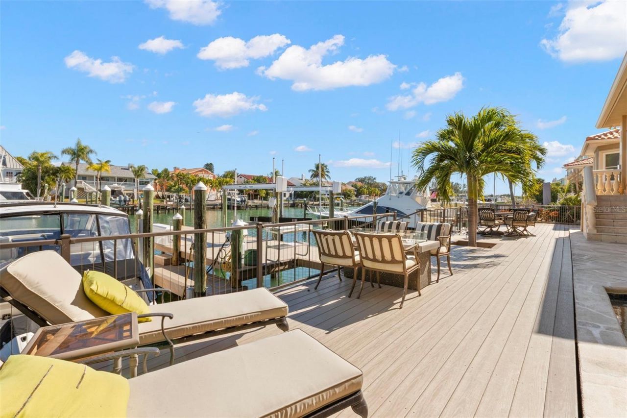 967 Landmark Circle S, Tierra Verde, FL 33715 Photo