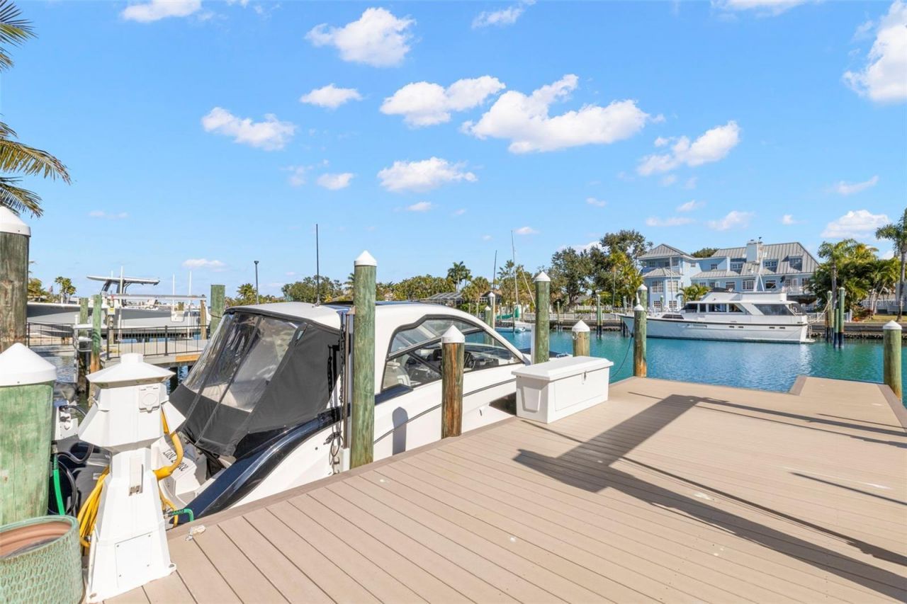 967 Landmark Circle S, Tierra Verde, FL 33715 Photo