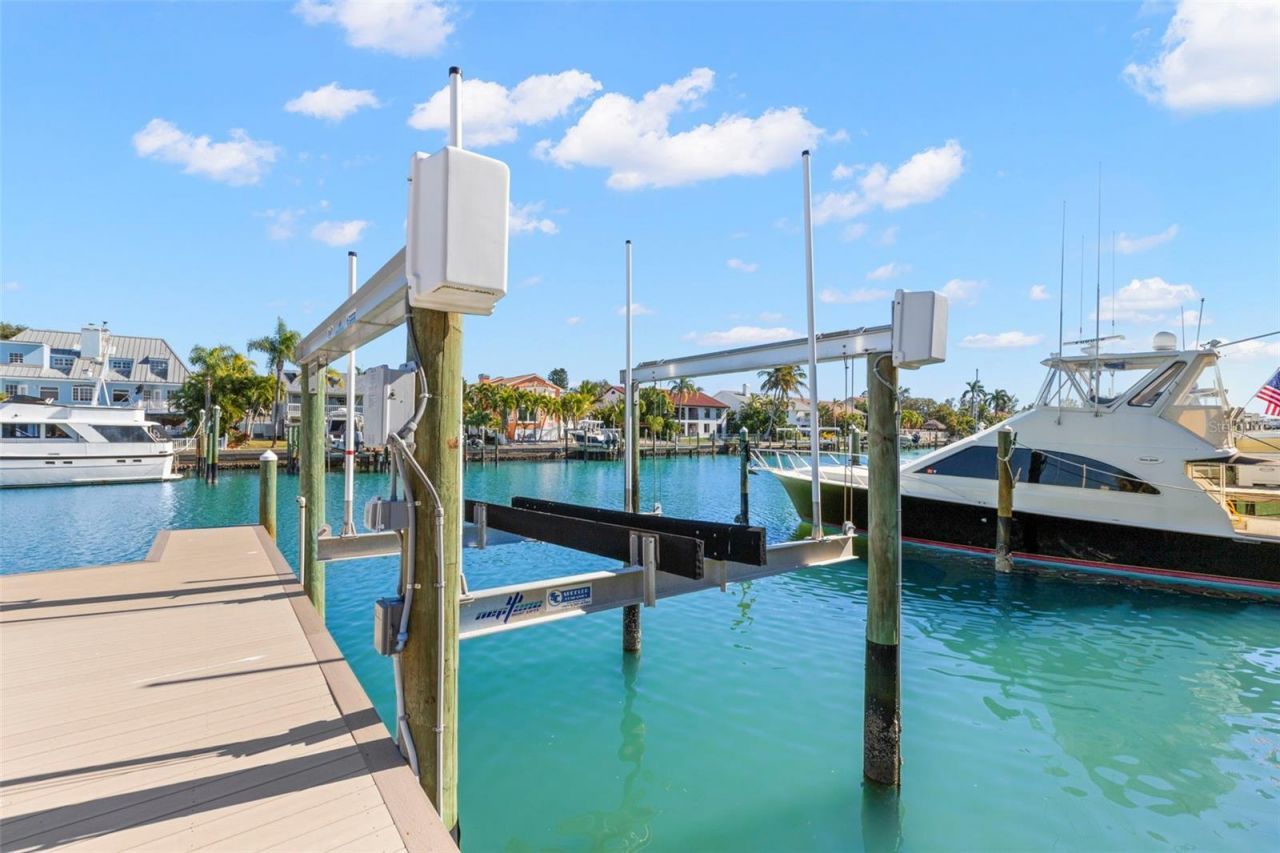 967 Landmark Circle S, Tierra Verde, FL 33715 Photo