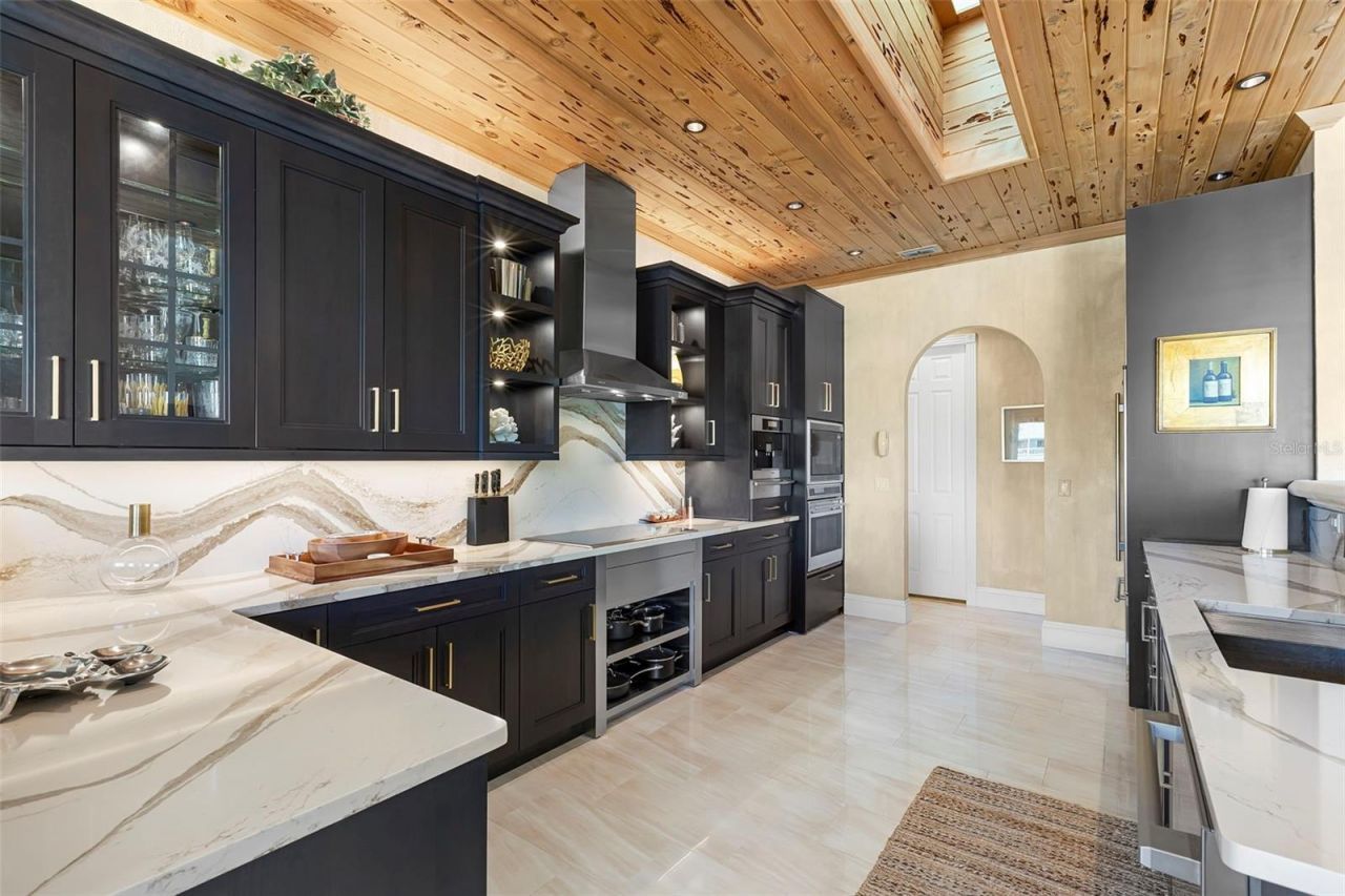 967 Landmark Circle S, Tierra Verde, FL 33715 Photo