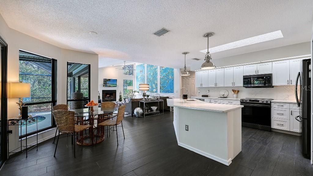 721 Forestview Drive, Sarasota, FL 34232 Photo