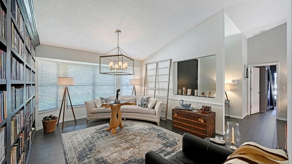 721 Forestview Drive, Sarasota, FL 34232 Photo