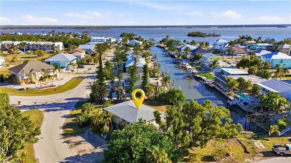 75 Mound Rd, Fort Myers Beach, FL 33931 Photo