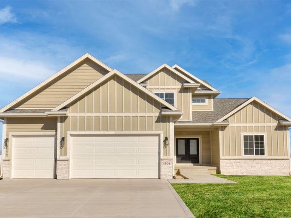 4704 Cartier Avenue, Ames, IA 50014
