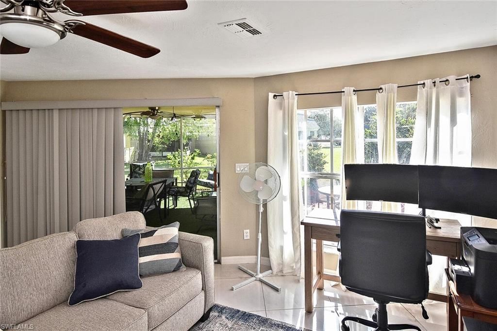 4 Park Lane Cir, Lehigh Acres, FL 33936 Photo
