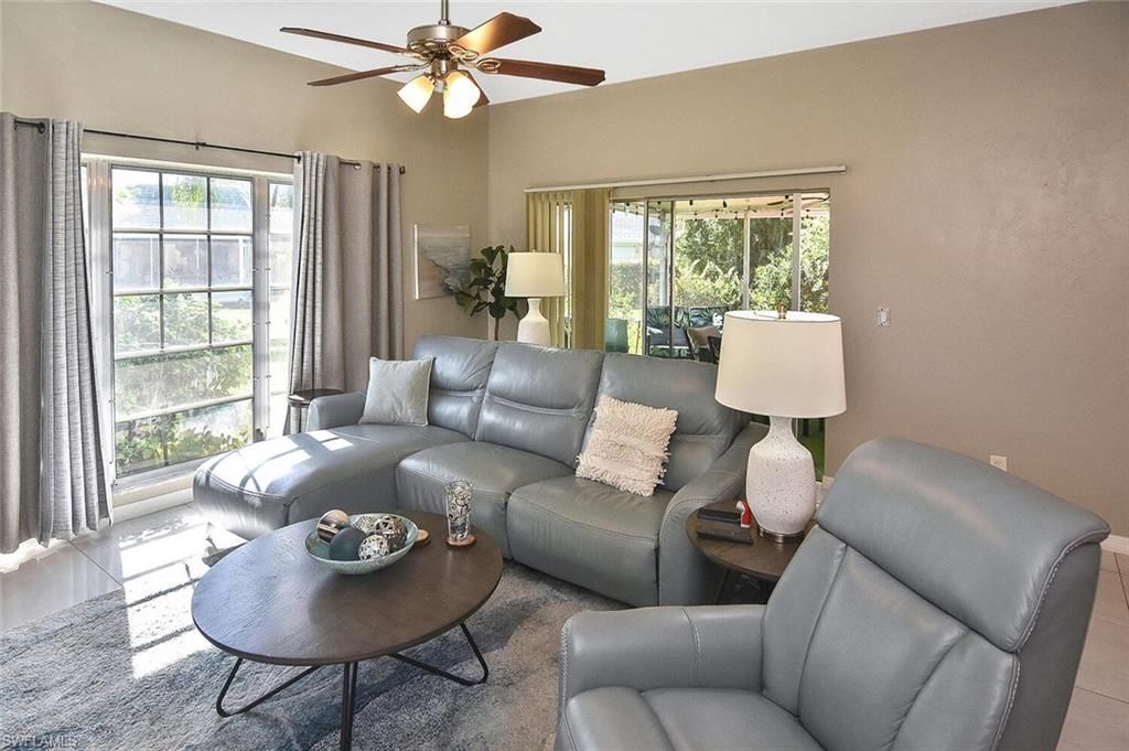 4 Park Lane Cir, Lehigh Acres, FL 33936 Photo