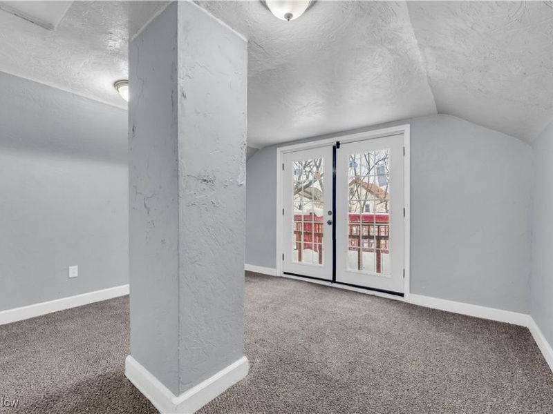 13814 Durkee Avenue, Cleveland, OH 44105 Photo 14