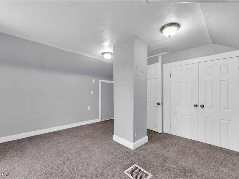 13814 Durkee Avenue, Cleveland, OH 44105 Photo 15