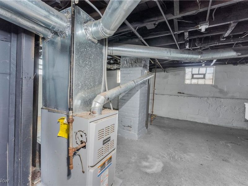 13814 Durkee Avenue, Cleveland, OH 44105 Photo 20