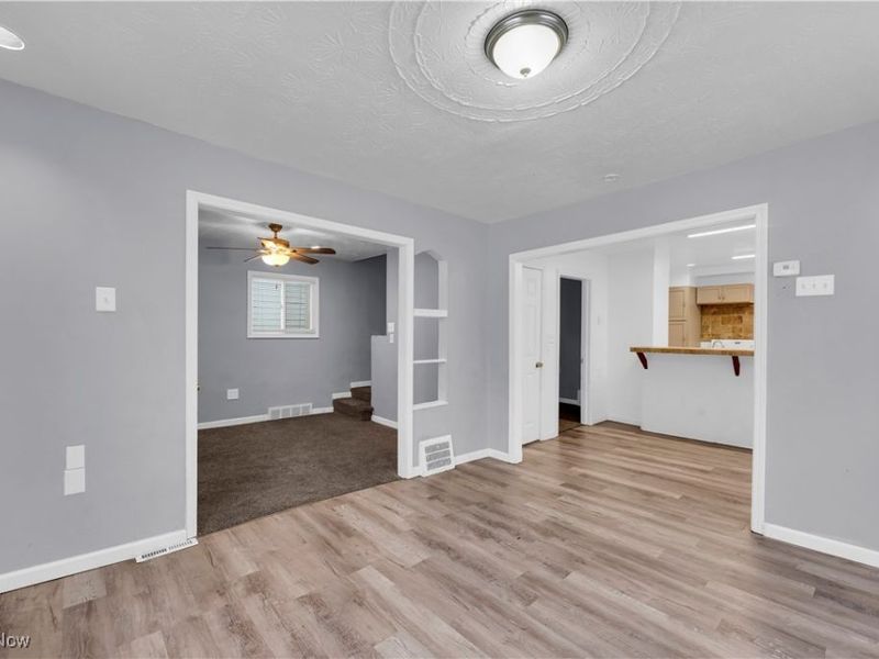 13814 Durkee Avenue, Cleveland, OH 44105 Photo 9