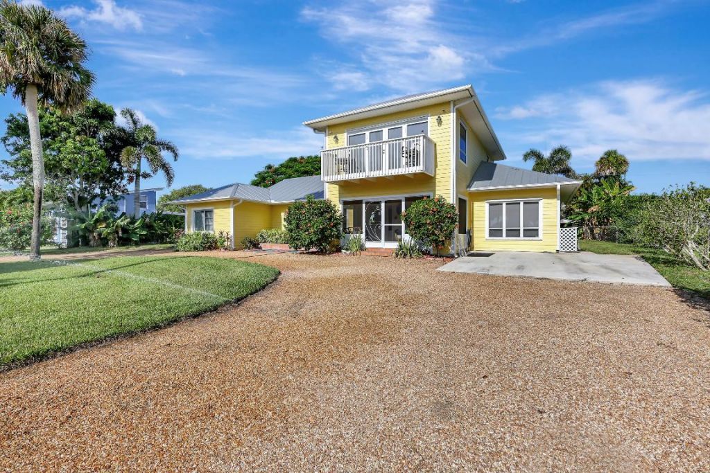 7501 S Indian River Drive, Fort Pierce, FL 34982 Photo