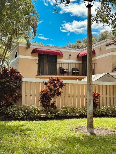 4260 Village Drive, Unit B, Delray Beach, FL 33445 Photo