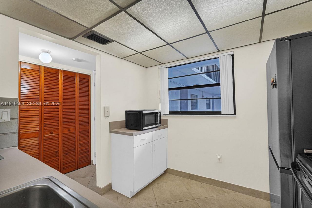 10825 SW 112th Ave , Unit 216, Miami, FL 33176 Photo