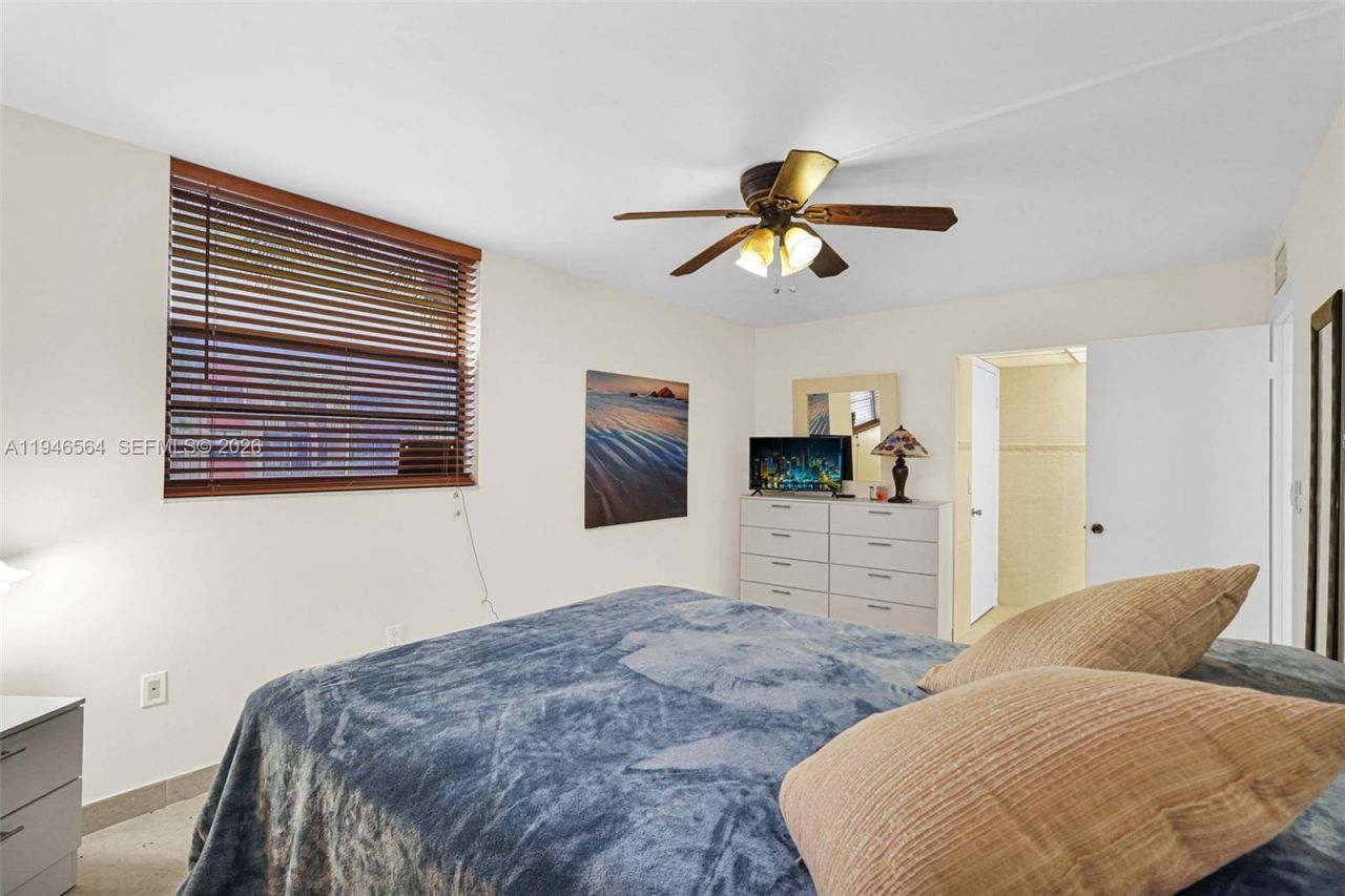 10825 SW 112th Ave , Unit 216, Miami, FL 33176 Photo