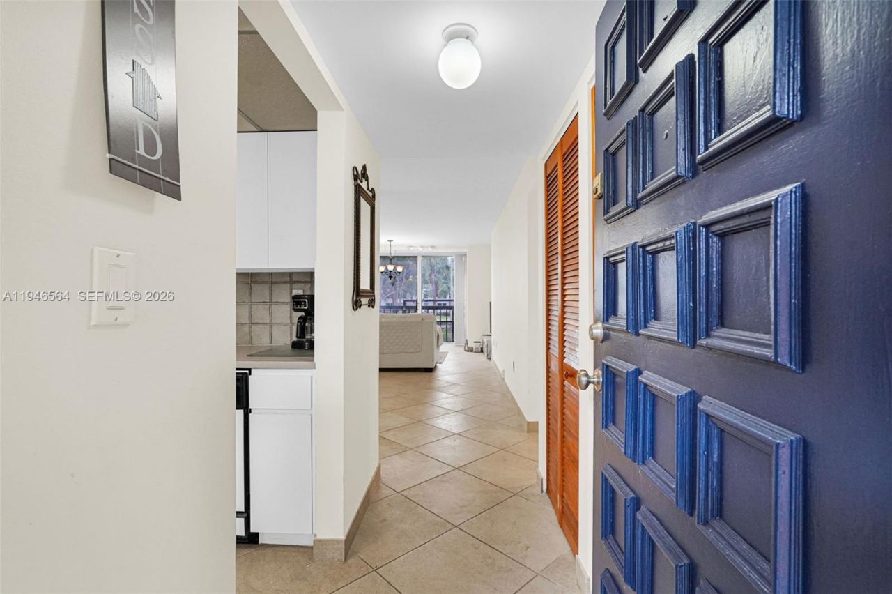 10825 SW 112th Ave , Unit 216, Miami, FL 33176 Photo