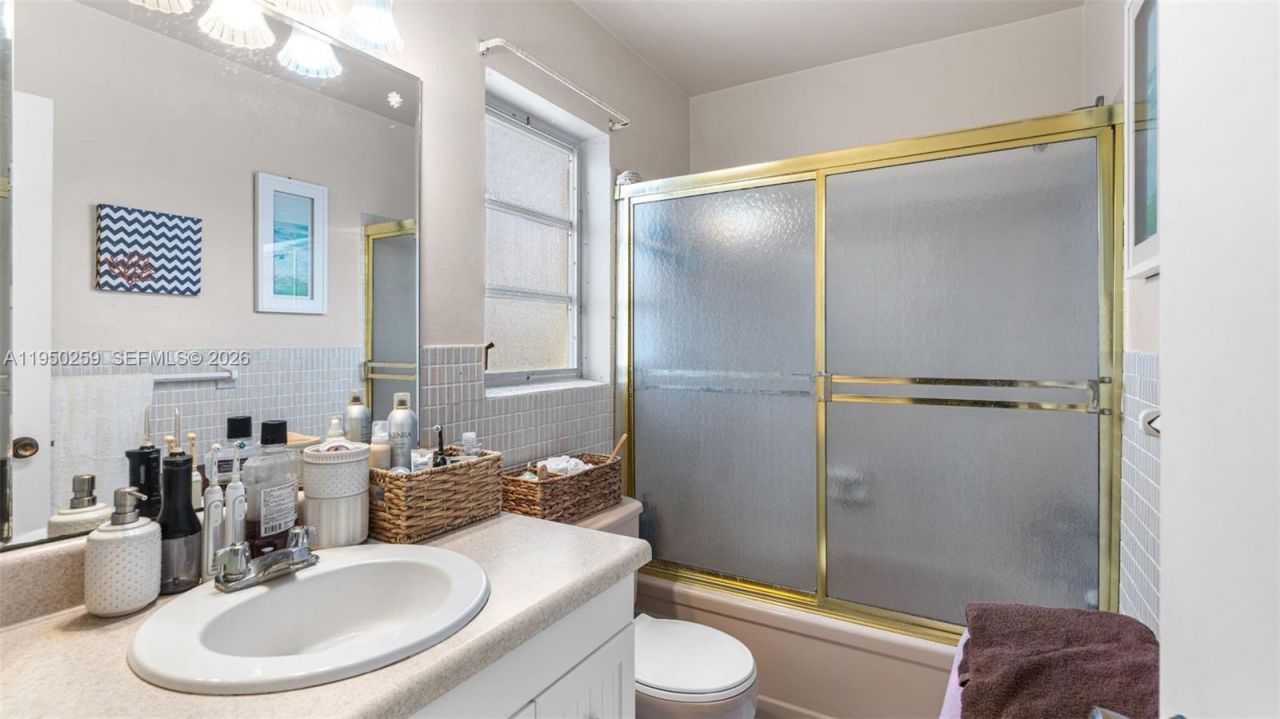 2031 Dewey St , Unit 302, Hollywood, FL 33020 Photo