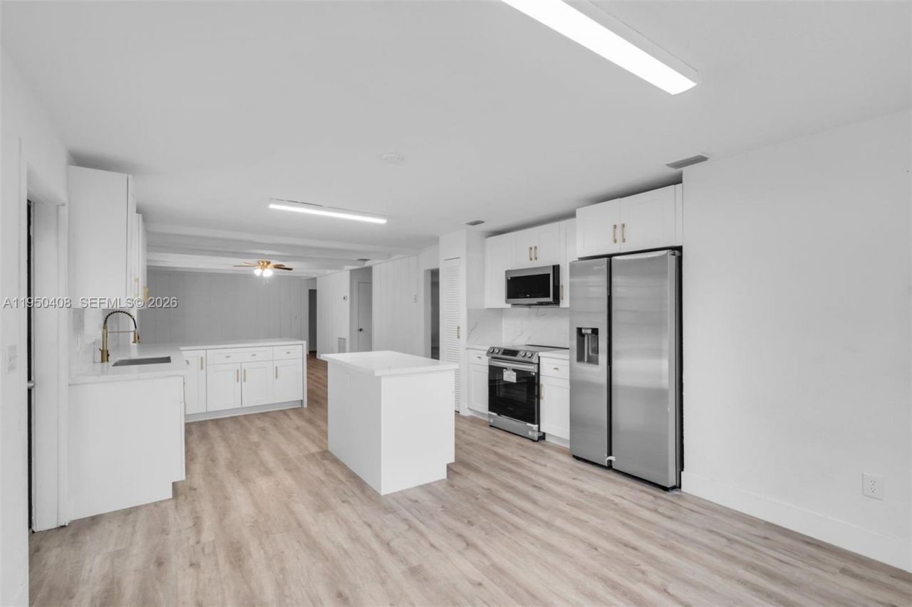 14230 SW 14th St, Davie, FL 33325 Photo