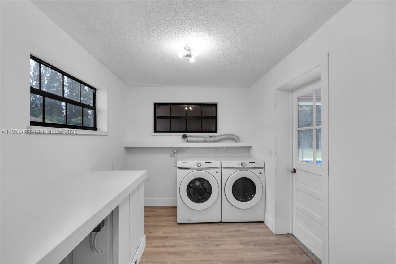 14230 SW 14th St, Davie, FL 33325 Photo