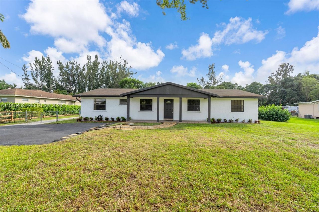 14230 SW 14th St, Davie, FL 33325 Photo