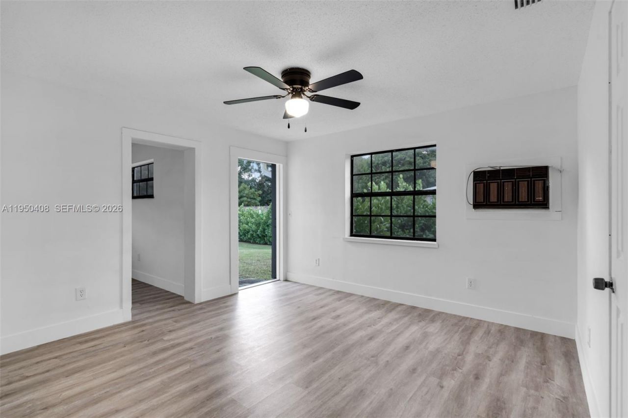 14230 SW 14th St, Davie, FL 33325 Photo