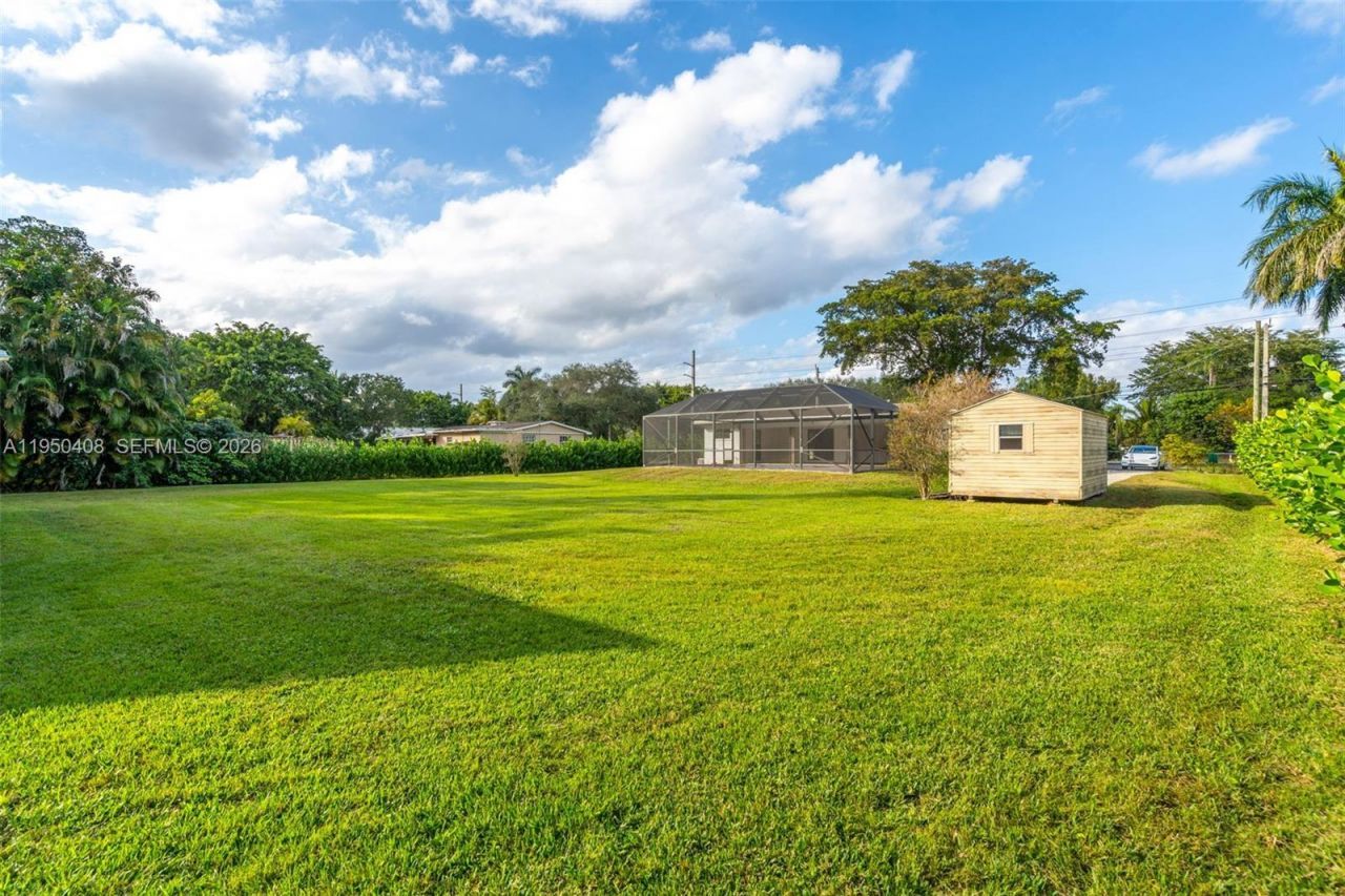 14230 SW 14th St, Davie, FL 33325 Photo