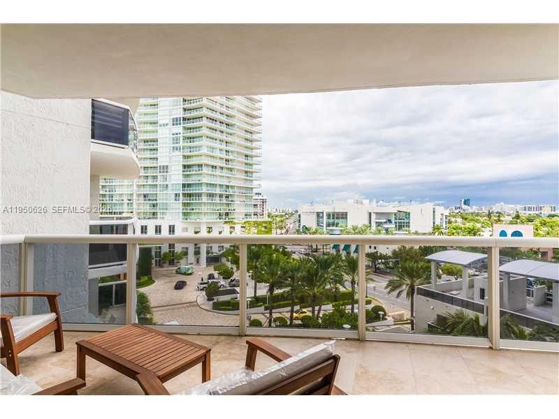 400 Alton Rd, Unit 705, Miami Beach, FL 33139 Photo