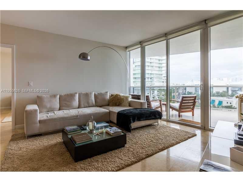 400 Alton Rd, Unit 705, Miami Beach, FL 33139 Photo