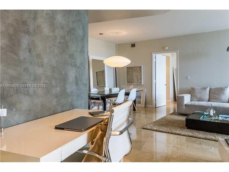 400 Alton Rd, Unit 705, Miami Beach, FL 33139 Photo