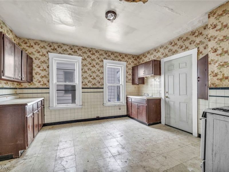 1012 E 72nd Street, Cleveland, OH 44103 Photo 13