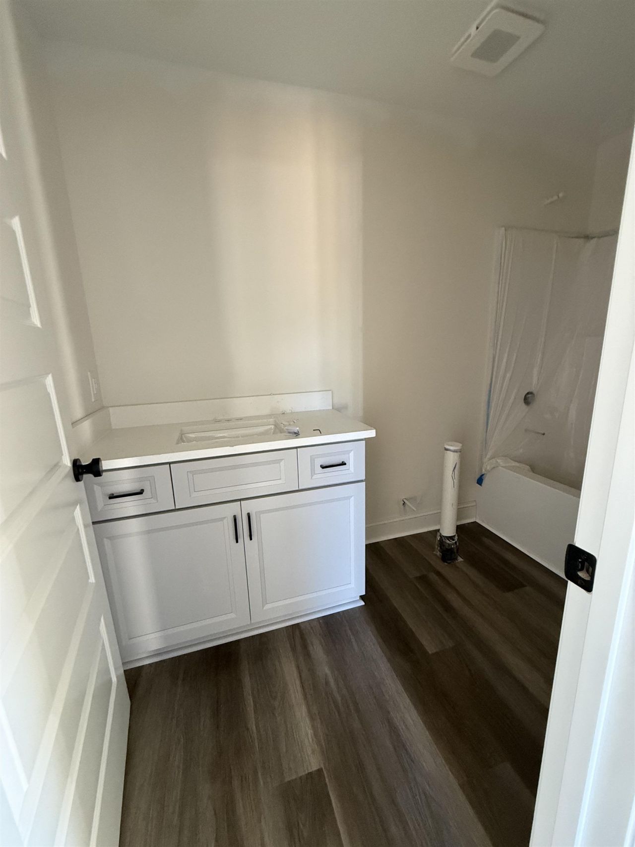 370 Three Curve Rd. Photo 17