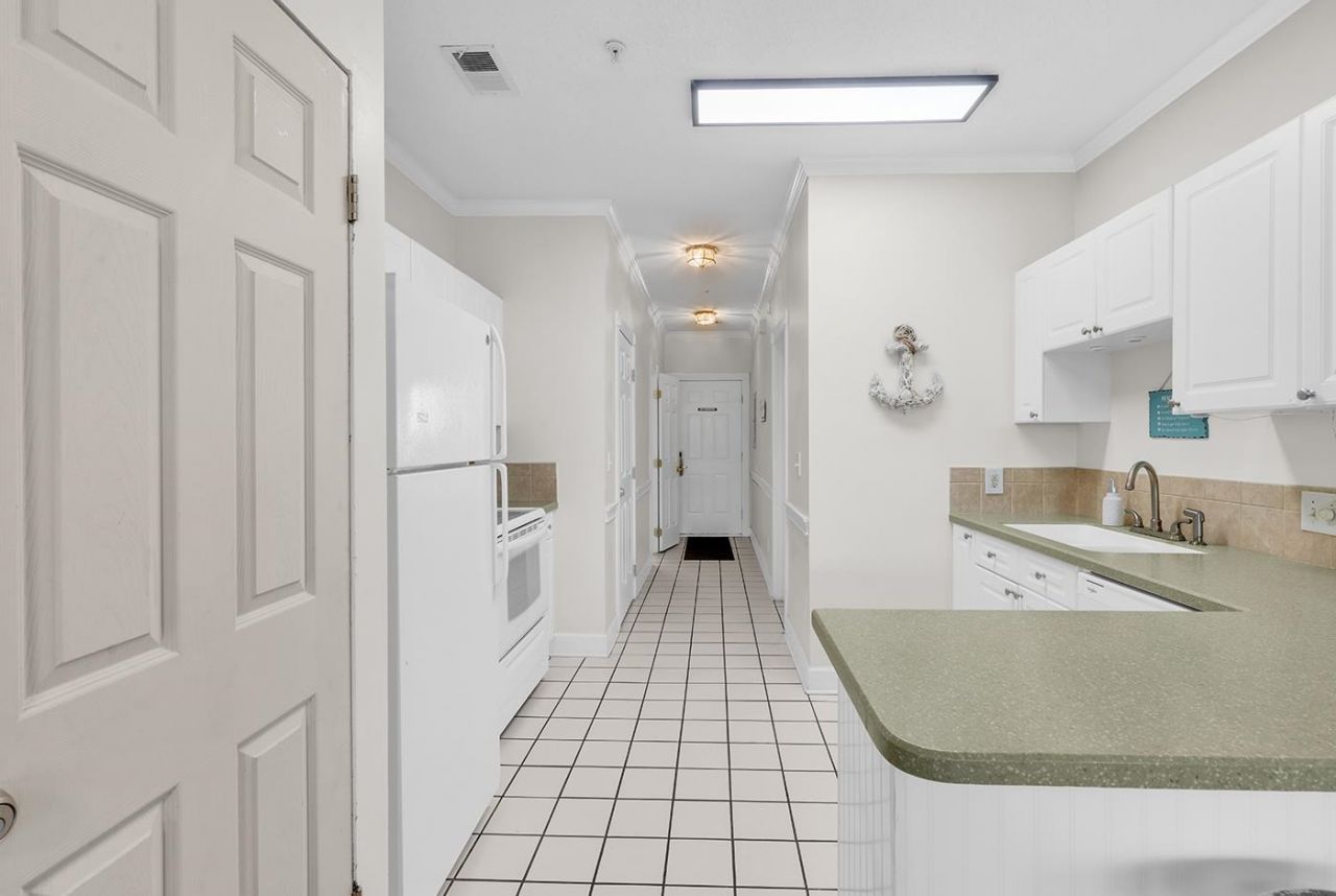 4868 Dahlia Ct. Photo 10