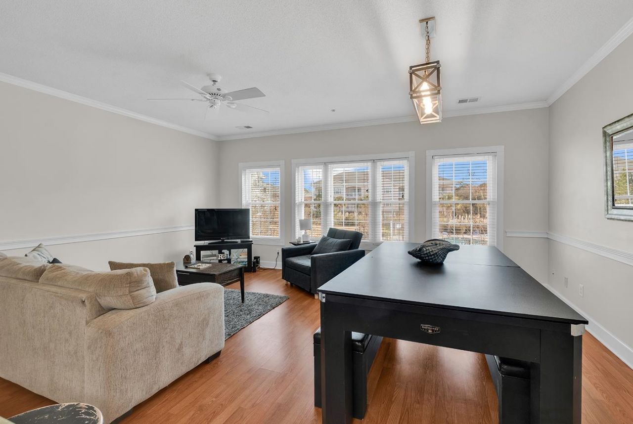 4868 Dahlia Ct. Photo 11